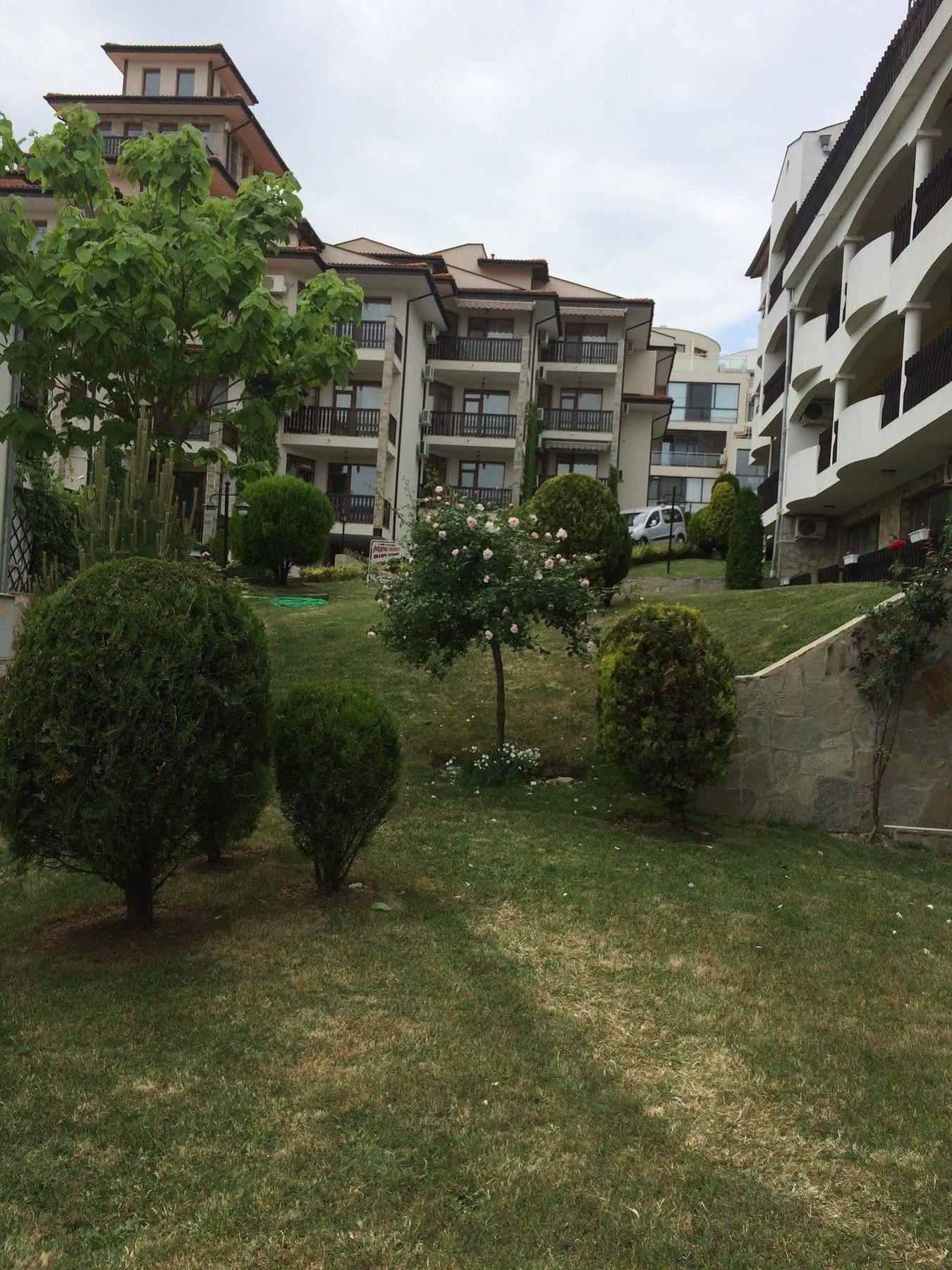 Tsb Sun Coast Apartments Sveti Vlas Luaran gambar